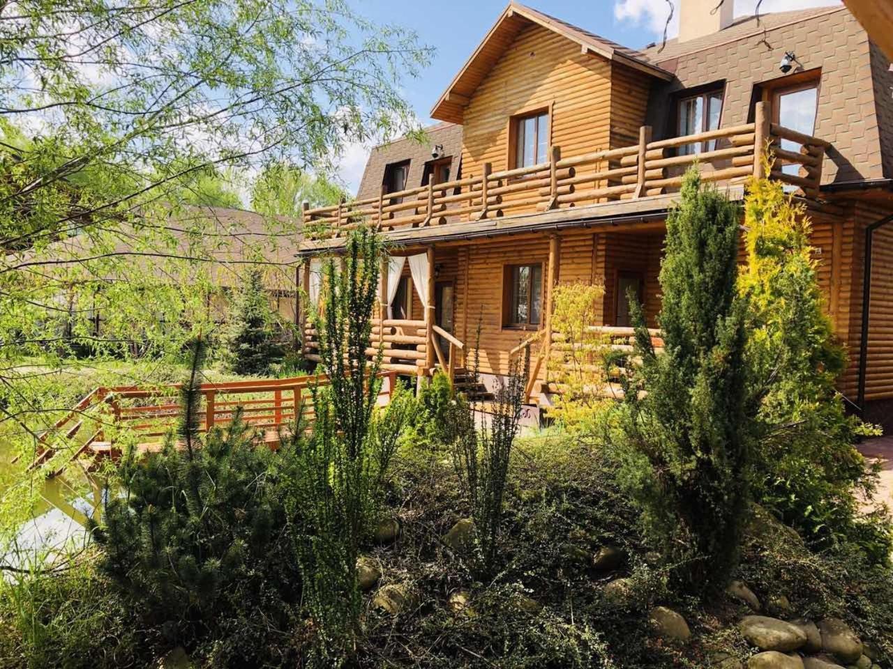 Petrovskyi Brovar Brovary Exterior foto