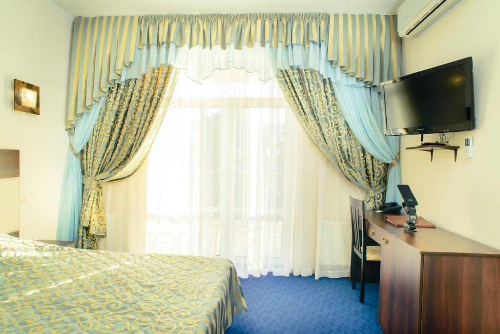Petrovskyi Brovar Brovary Habitación foto