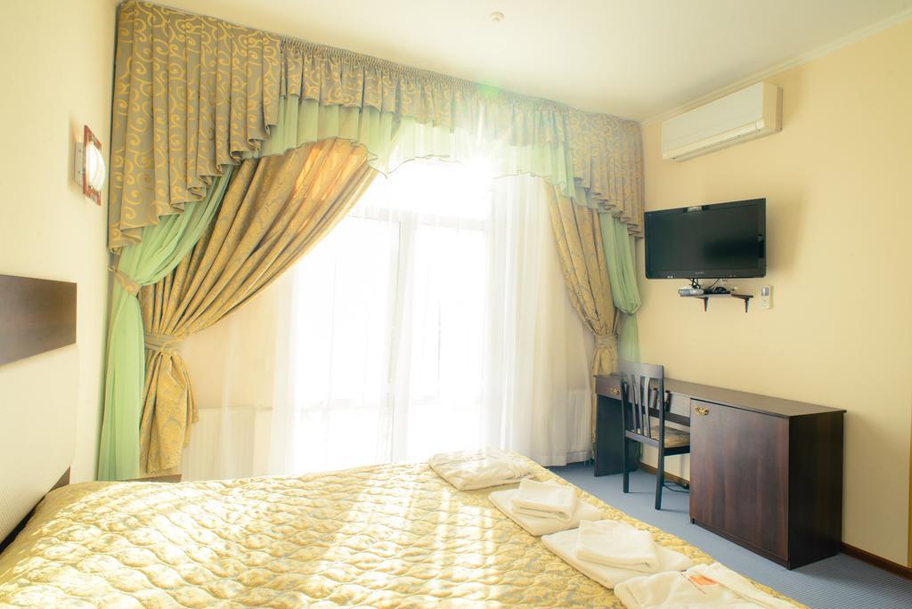 Petrovskyi Brovar Brovary Habitación foto