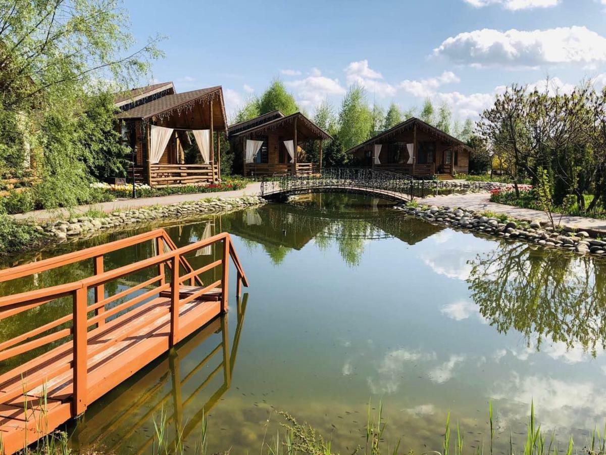 Petrovskyi Brovar Brovary Exterior foto